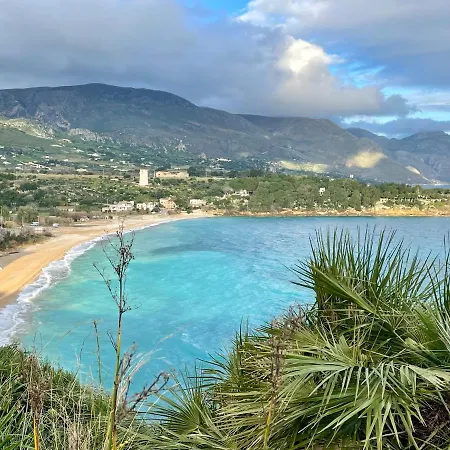 Cala Rossa *